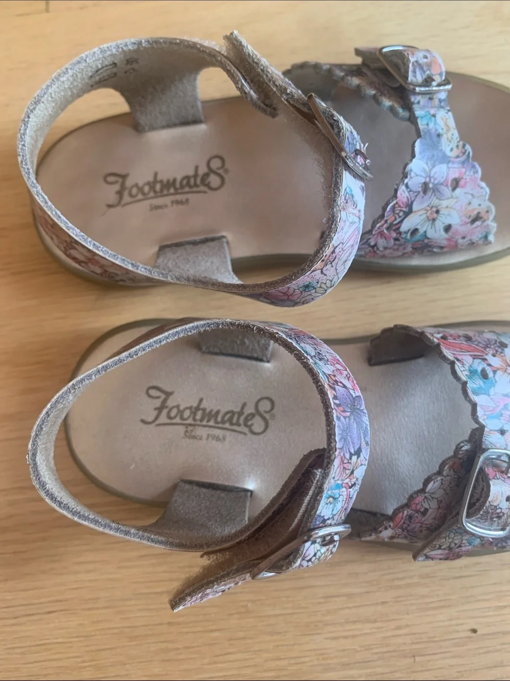 FootMates Leather toddler Sandals 8